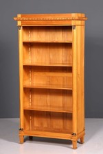 Traumhaftes Regal im