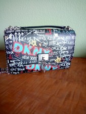 DKNY ⭐ tasche schwarz graffiti handtasche crossbody punk gothik kette charms ?