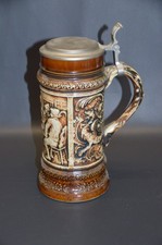 Maßkrug mit Zinndeckel -