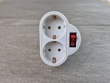 Schuko Doppelstecker mit Schalter 2 Fach Stecker Mehrfachstecker Adapterstecker