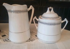 ältere Porzellan Zuckerdose und Milchkännchen Dekorkante und Golddekor
