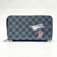 LOUIS VUITTON Geldbörse aus Leder (mit leichten Rissen) Schwarz