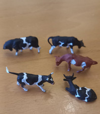 Preiser Figuren 5 Kühe H0