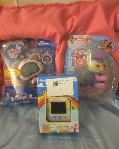 Tamagotchi set - tamagotchi,