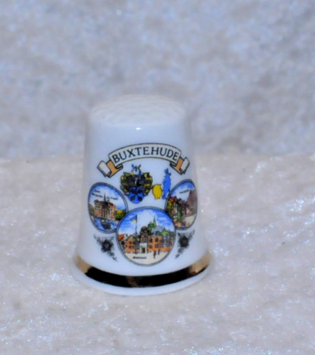 Fingerhut porzellan - ,