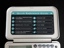 Digitale Datenbank im Format 128,4 x 80,4 x 13,2 mm mit dtsch. Bedien.-Anleitung