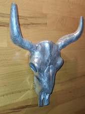 Stierschädel Skulptur