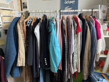 Damenbekleidungspaket 30