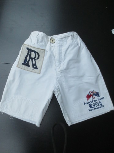 R95TH--WEISSE-SHORTS--NEW