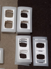 Gira Rahmen  2 Fach Event Opak weiß mit Zwischenrahmen weiß seidenmatt