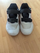 Puma Varion V JR Klett Sportschuhe Kinder Größe 31 