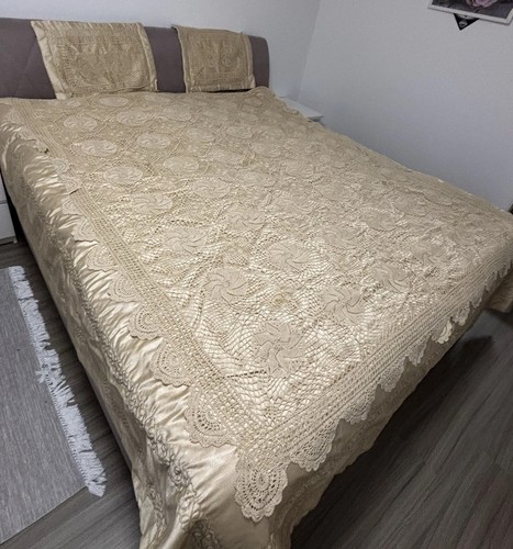 Elegante tagesdecke mit - elegante,