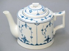 Aelteste Volkstedter Teekanne