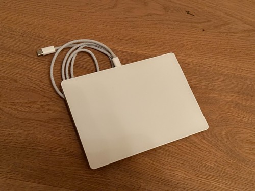 Apple magic trackpad - magic,