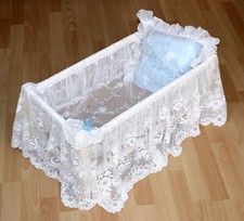 Uraltes PUPPENBETT ANTIK mit