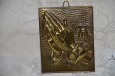 betende Hände Wandbild Relief