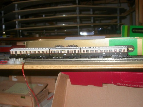 Minitrix 12992 et 831 - /,