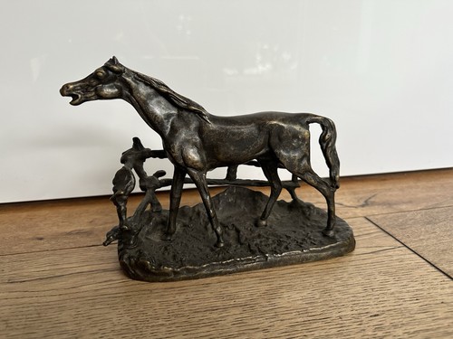 Bronzefigur pferd zaun nach - am,