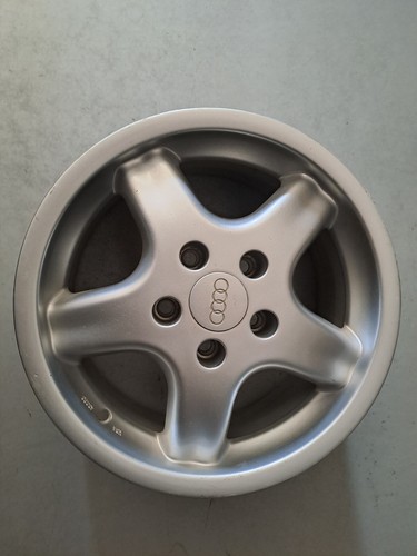 Orig audi votex felge - 15",