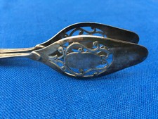 Gebäckzange schmal durchbrochen versilbert "88" Blumenranken 19,5 cm lang