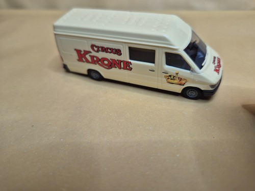 Zirkus krone transporter spur - zirkus,