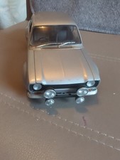 1/18  Ford Escort 1600 -