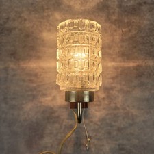 1 kleine Vintage Wandleuchte  60er Jahre mit original Glasschirm