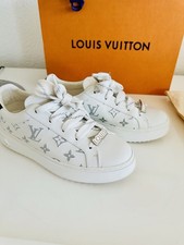 LOUIS VUITTON TIME OUT SNEAKER