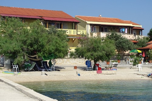 For rent holiday apartment - apartment, by