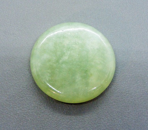 CHINA-JADE-Edelstein+Scheibens