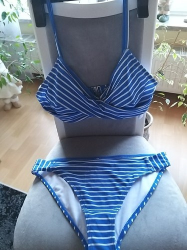 Bikini toller in - bikini...toller,