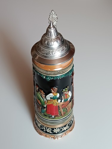 Bierkrug mit zinndeckel - bierkrug,