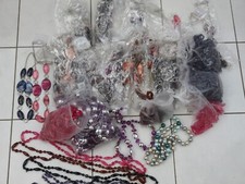 ** POSTEN  9,7 KG Modeschmuck XL aus Geschäftsauflösung , Ketten , Perlen &Kugel