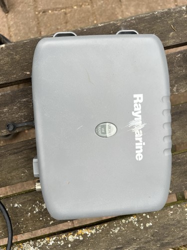 Raymarine ray240e vhf control - raymarine,