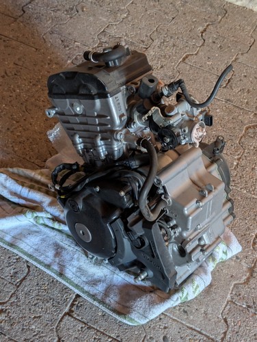 Motor suzuki gsx 125 - motor, ez