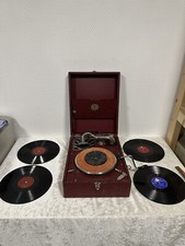 Tragbarer Plattenspieler mit 4