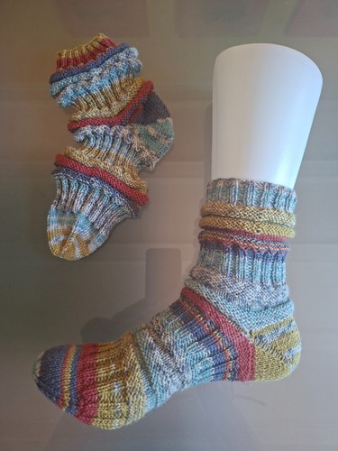 Mojos selbstgestrickte socken - selbstgestrickte,