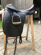 Cliff Barnsby, Barock Dressur Sattel, 17,1", breite Kammer (4), gut gepflegt