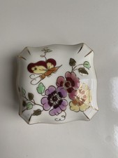 Zsolnay Porzellan Dose Blüten