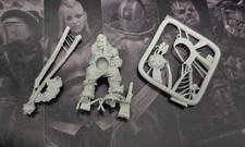 Ogermähnenbär "Henker" Ogor