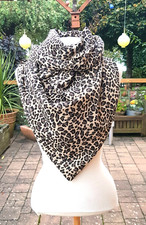 Damen XL Musselintuch Dreieckstuch Schal Baumwolle Leo beige