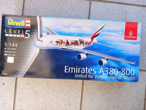Revell 03882 emirates a380 - 03882,