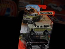 Matchbox  Dodge D 200 grün und schwarz Kartonversand  4,50 € - 5,20 €- 2,40 € +*