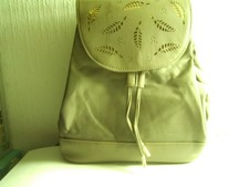 Kleiner Rucksack aus Leder-Imitat