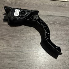 12-15 FORD FOCUS GAS