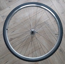 700c Vorderrad mit neuer