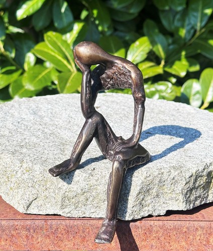 Bronzefigur nachdenkender mann - bronzefigur,