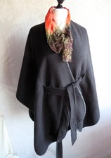 Cape mit Bindegürtel Marke