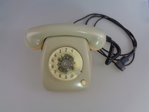 Vintage wählscheibentelefon - vintage,