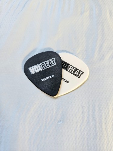 Pcs volbeat tour used - 2, pick